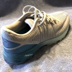ASICS DynaFlyte 2 running shoes